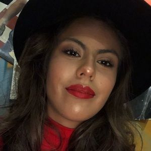 Meet your Posher, Bella